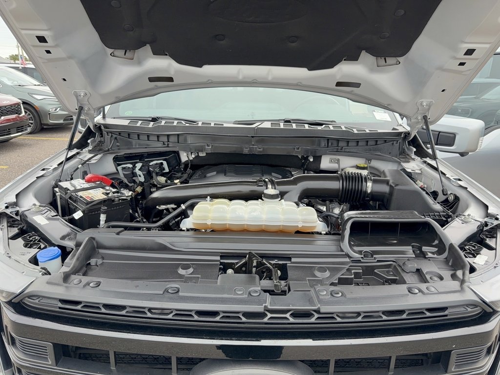 Certified 2022 Ford F150 Lariat w/ Equipment Group 502A High image 38