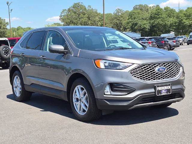 Certified 2023 Ford Edge SEL w/ Convenience Package AWD/4WD image 2