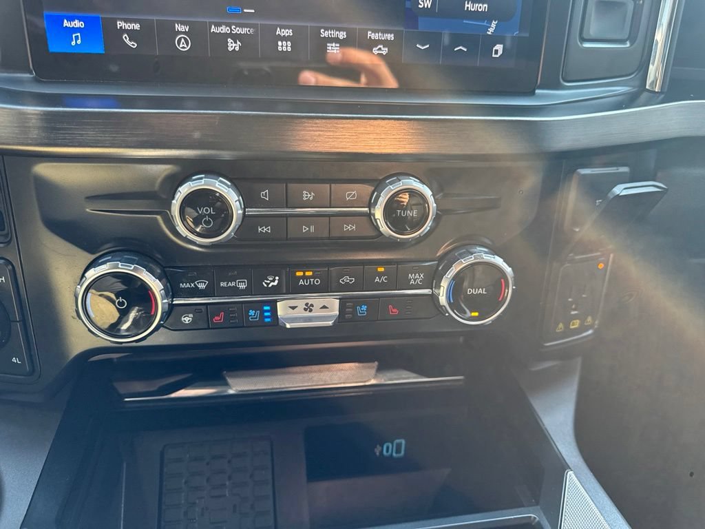Certified 2024 Ford F350 Lariat w/ Chrome Package AWD/4WD image 8