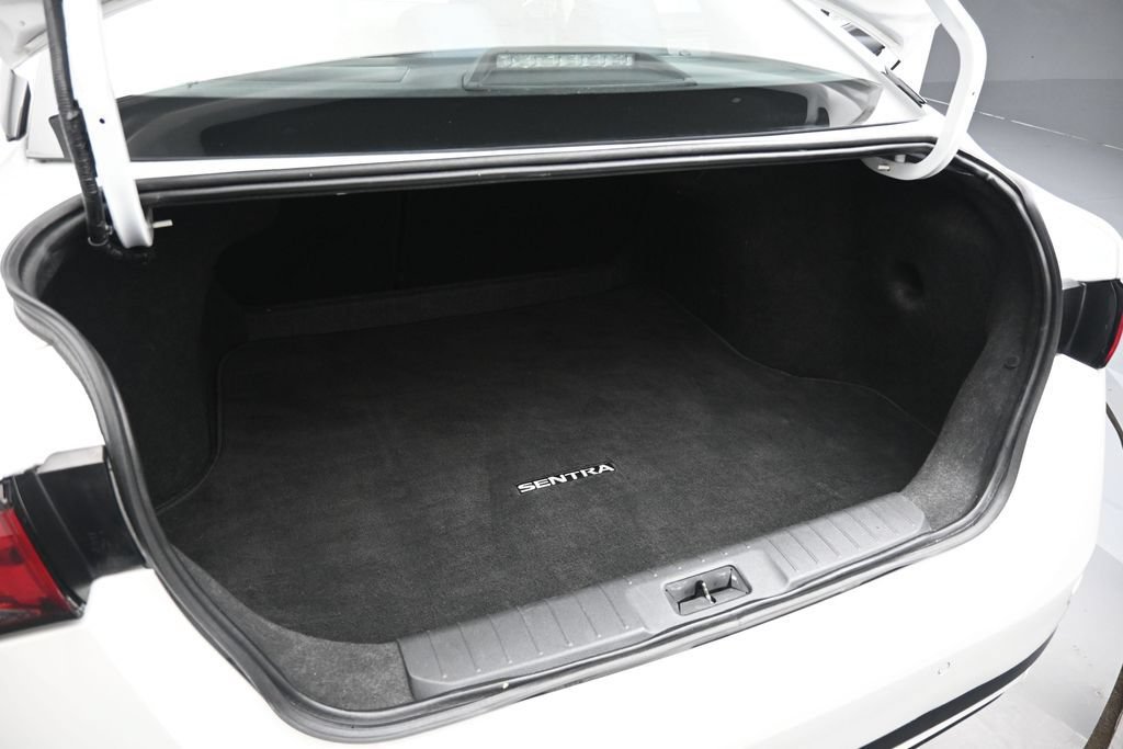 Used 2024 Nissan Sentra SR FWD image 21