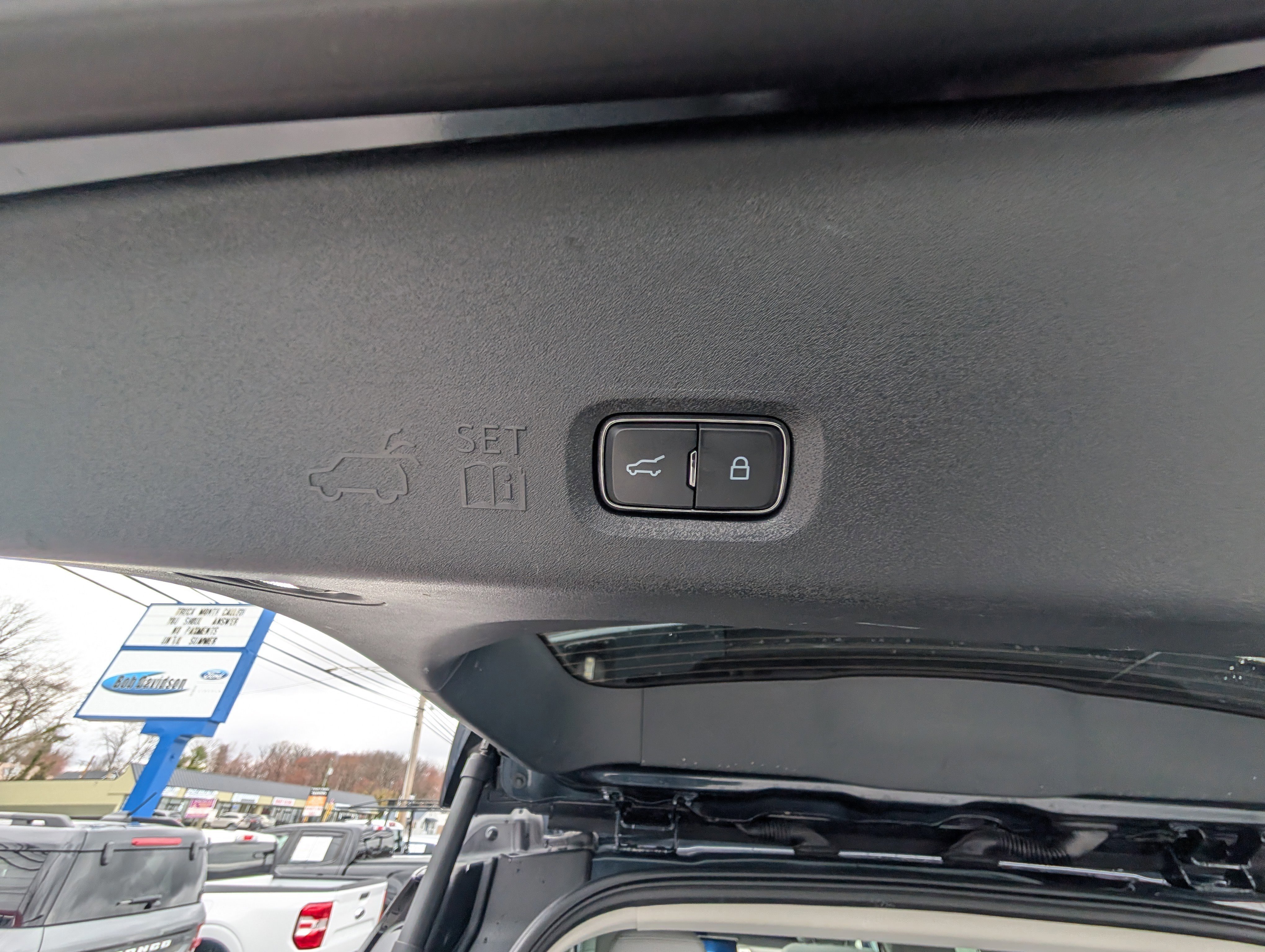 Certified 2025 Ford Expedition Max Platinum image 17