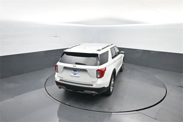 Certified 2023 Ford Explorer Limited w/ Equipment Group 301A image 30
