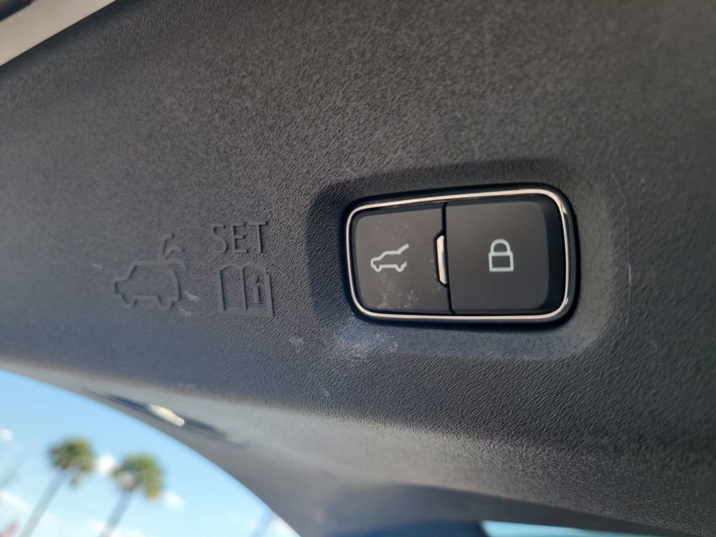 Certified 2025 Ford Expedition Max Active RWD image 9