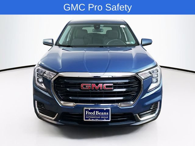 Used 2024 GMC Terrain SLE FWD image 2