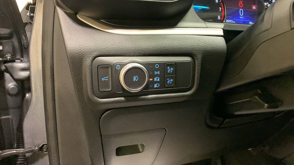 Certified 2022 Ford Explorer XLT w/ Equipment Group 202A image 35