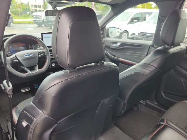 Certified 2023 Ford Escape ST-Line w/ Tech Pack #1 AWD/4WD image 11