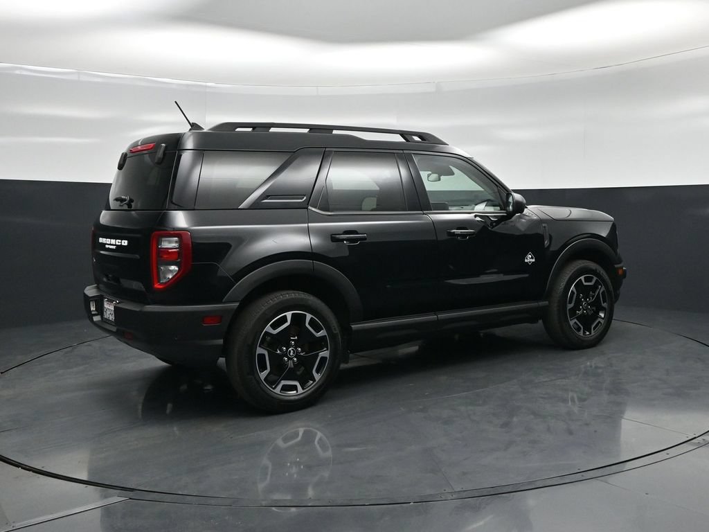 Certified 2023 Ford Bronco Sport Outer Banks w/ Tech Package AWD/4WD image 24