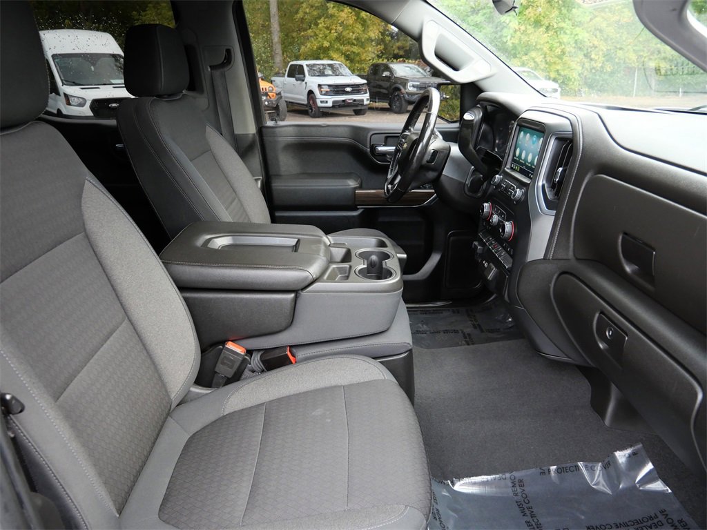 Used 2019 Chevrolet Silverado 1500 LT w/ All-Star Edition image 8