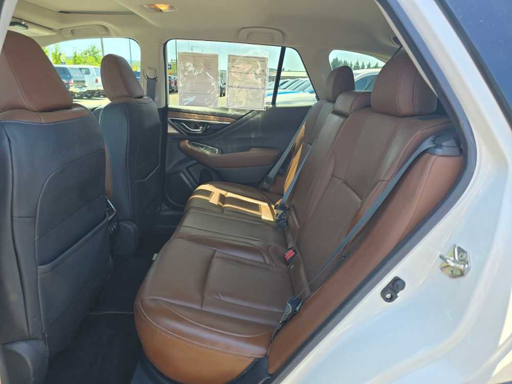 Used 2020 Subaru Outback Touring AWD/4WD image 16