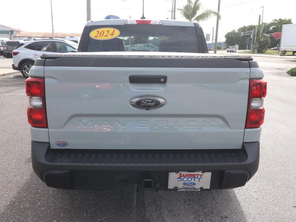 Certified 2024 Ford Maverick XLT w/ XLT Luxury Package image 4
