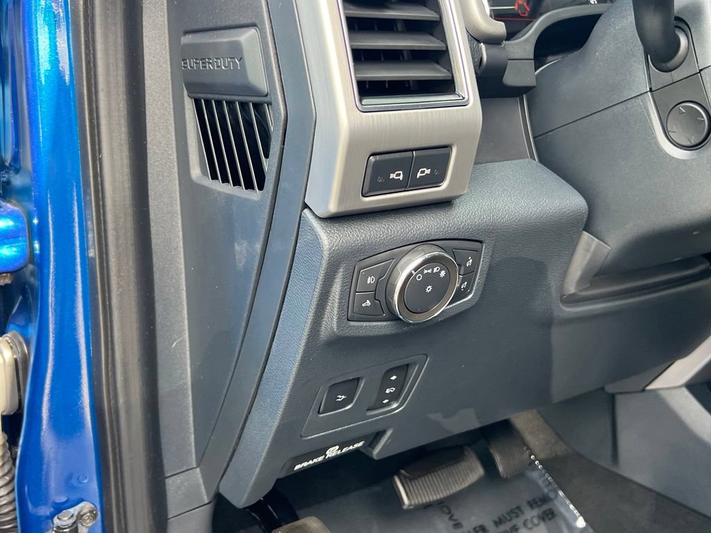 Certified 2022 Ford F350 Platinum AWD/4WD image 15
