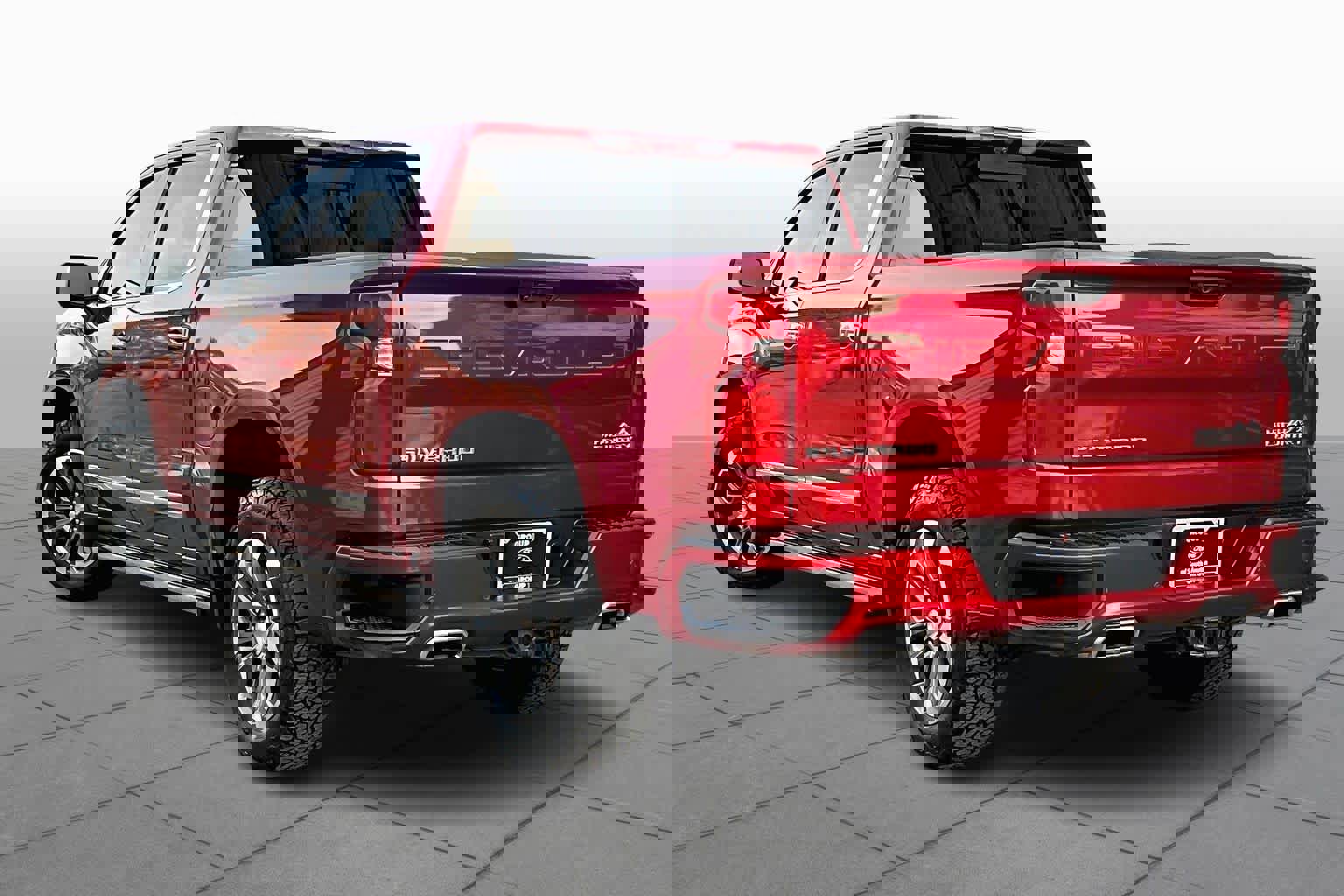 Used 2023 Chevrolet Silverado 1500 High Country w/ Technology Package image 4