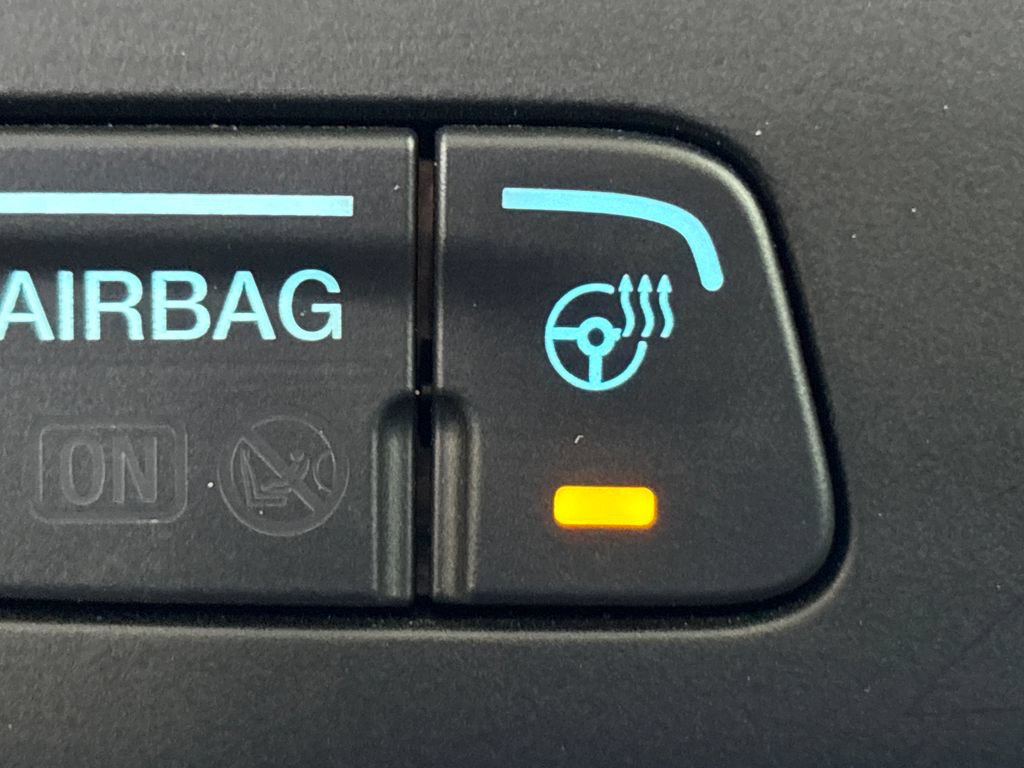 Certified 2019 Ford Escape Titanium AWD/4WD image 17