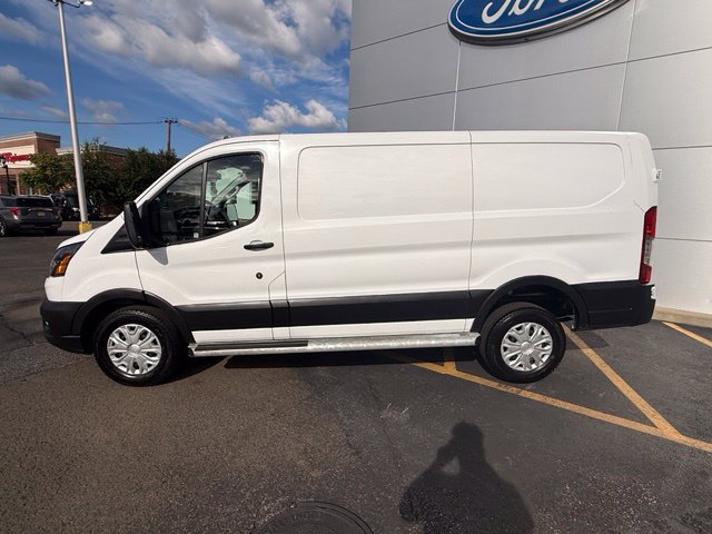 Certified 2025 Ford Transit 250 Low Roof w/ Exterior Upgrade Package RWD image 4