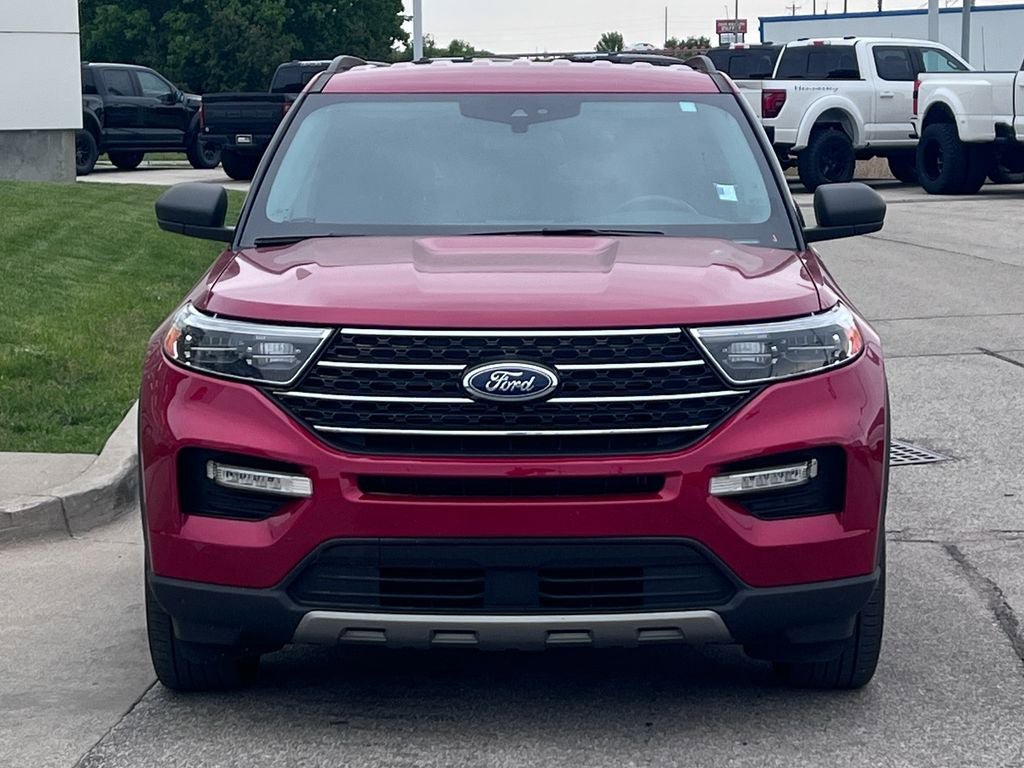 Certified 2023 Ford Explorer XLT w/ Equipment Group 202A AWD/4WD image 8