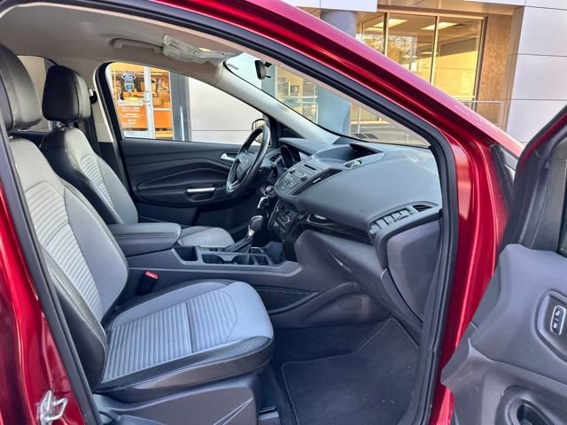 Certified 2017 Ford Escape SE w/ SE Sport Appearance Package AWD/4WD image 49