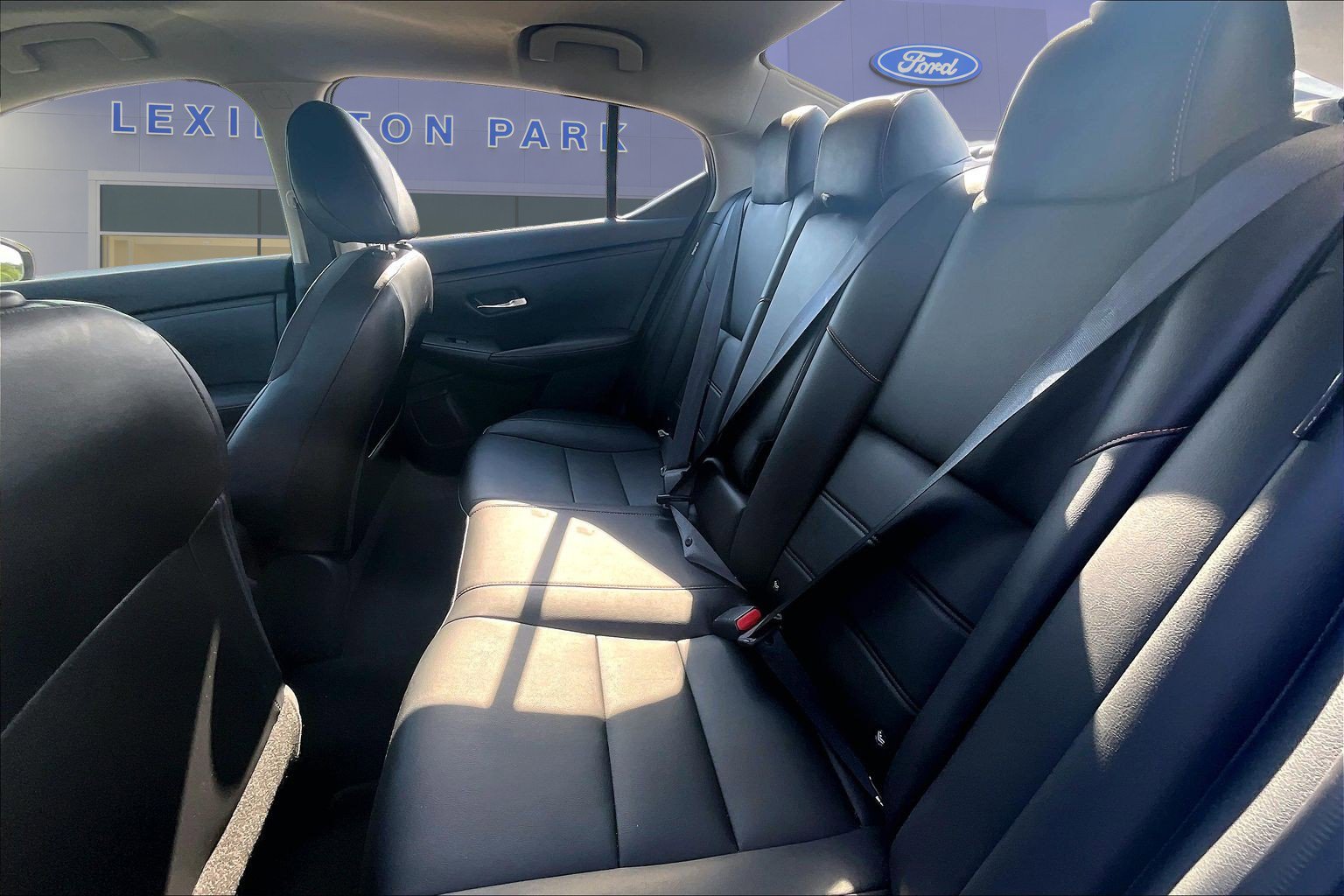Used 2020 Nissan Sentra SR w/ Premium Package FWD image 22