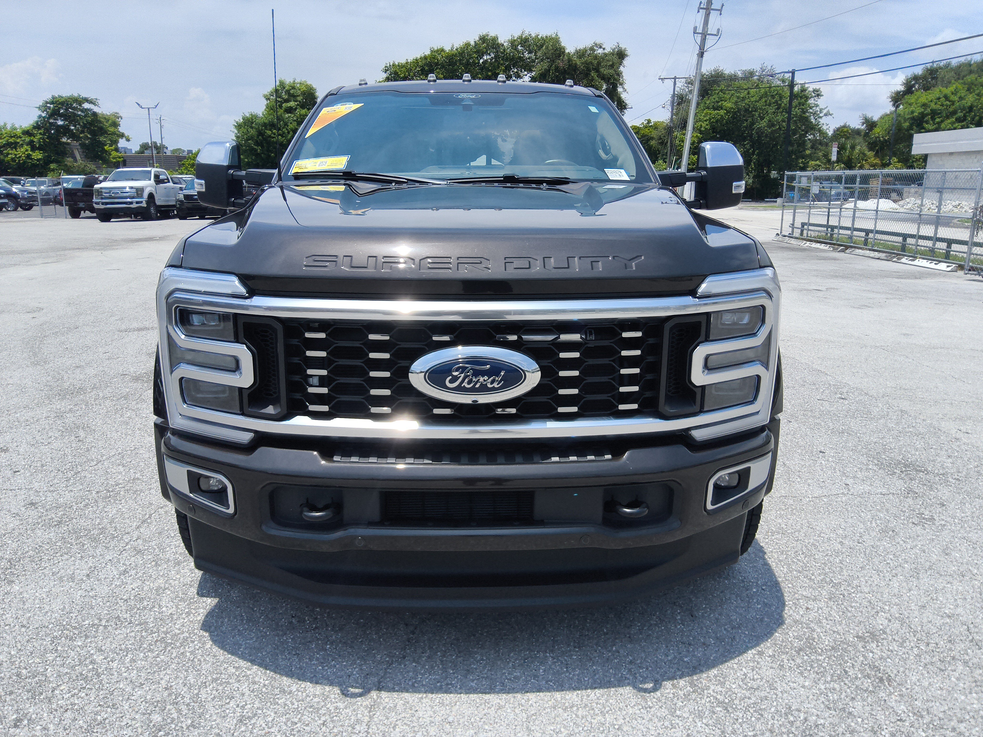Certified 2025 Ford F450 Platinum w/ Platinum Plus Package AWD/4WD image 8