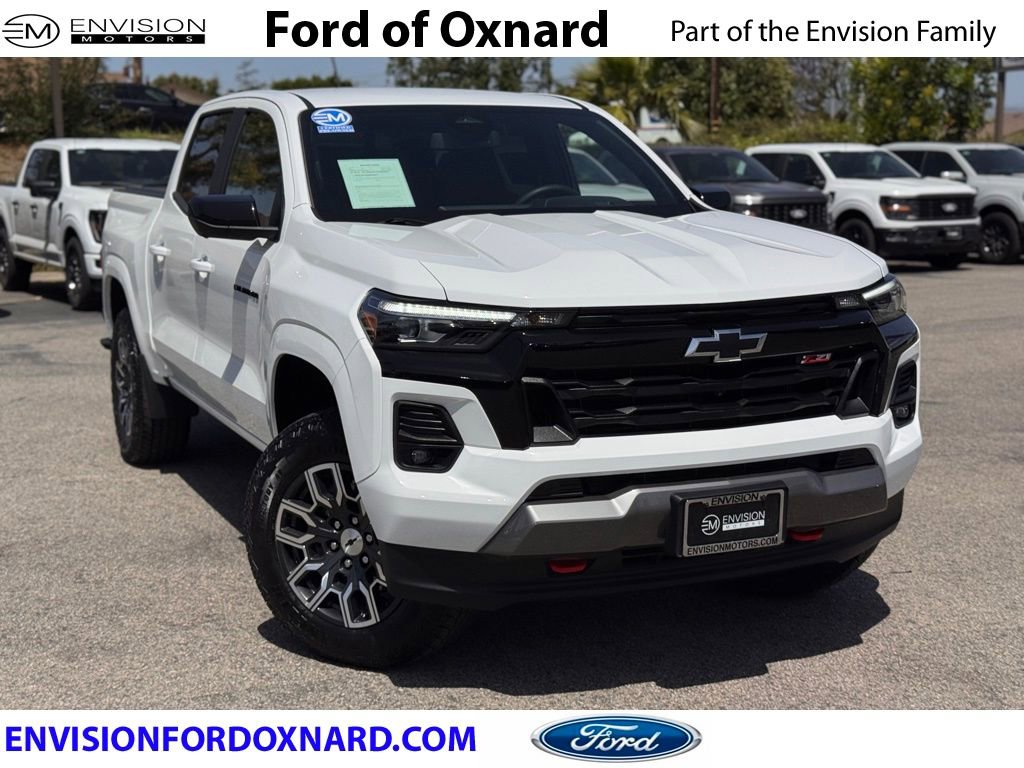 Used 2024 Chevrolet Colorado Z71 w/ Z71 Convenience Package 2 image 1