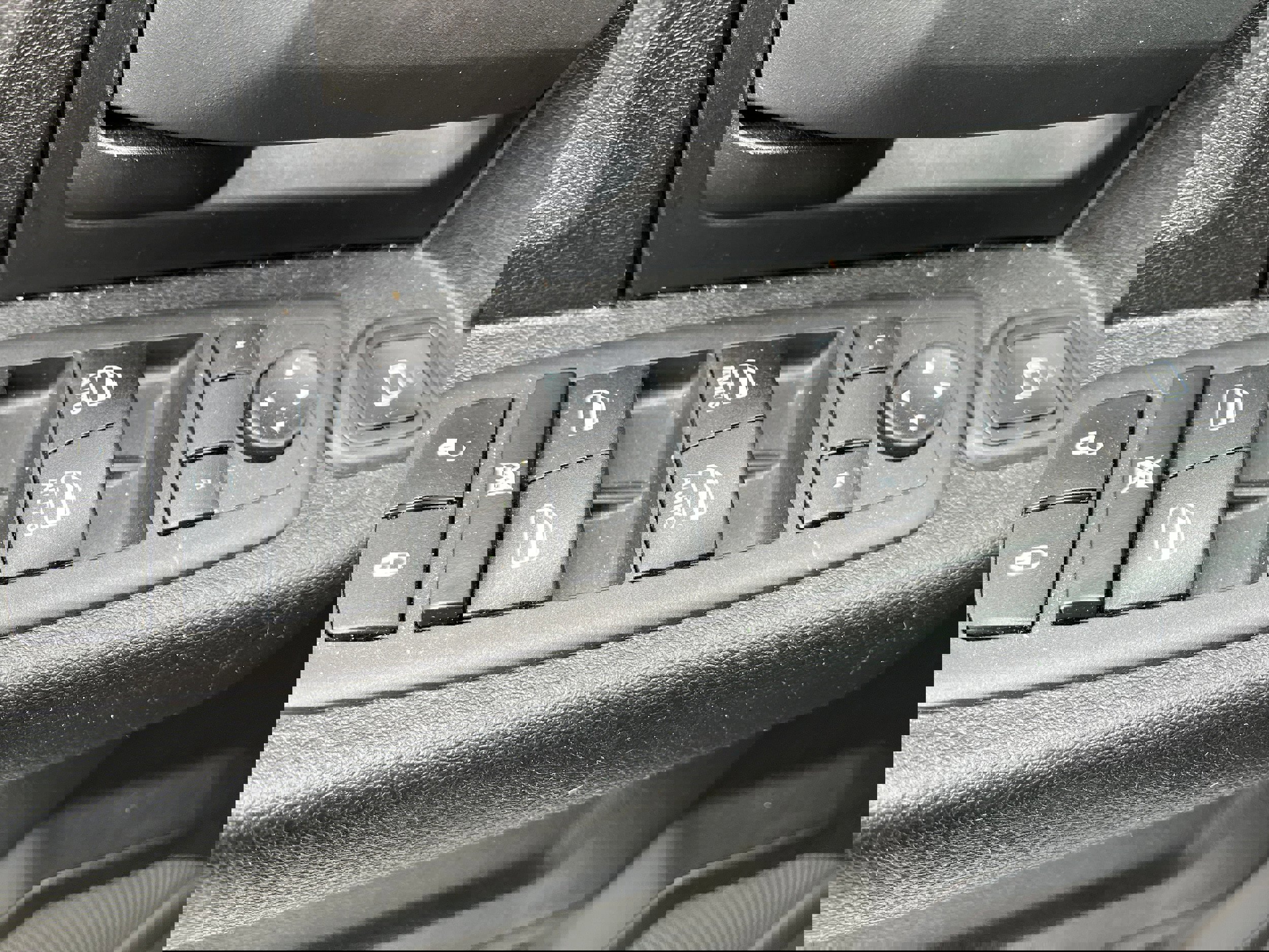 Used 2024 RAM 2500 Tradesman w/ Chrome Appearance Group image 28