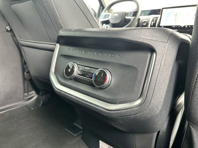 Certified 2025 Ford Expedition Max Active AWD/4WD image 39