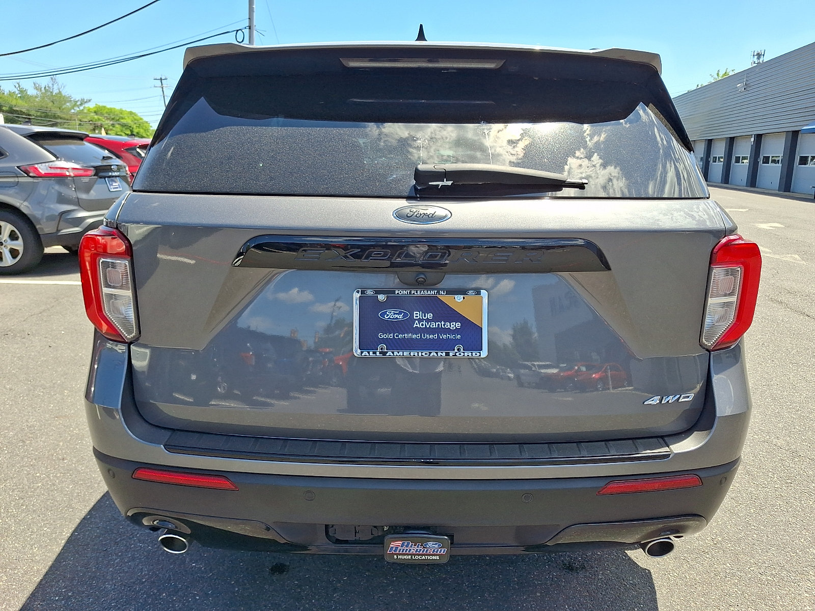 Certified 2023 Ford Explorer ST-Line w/ Class IV Trailer Tow Package AWD/4WD image 9