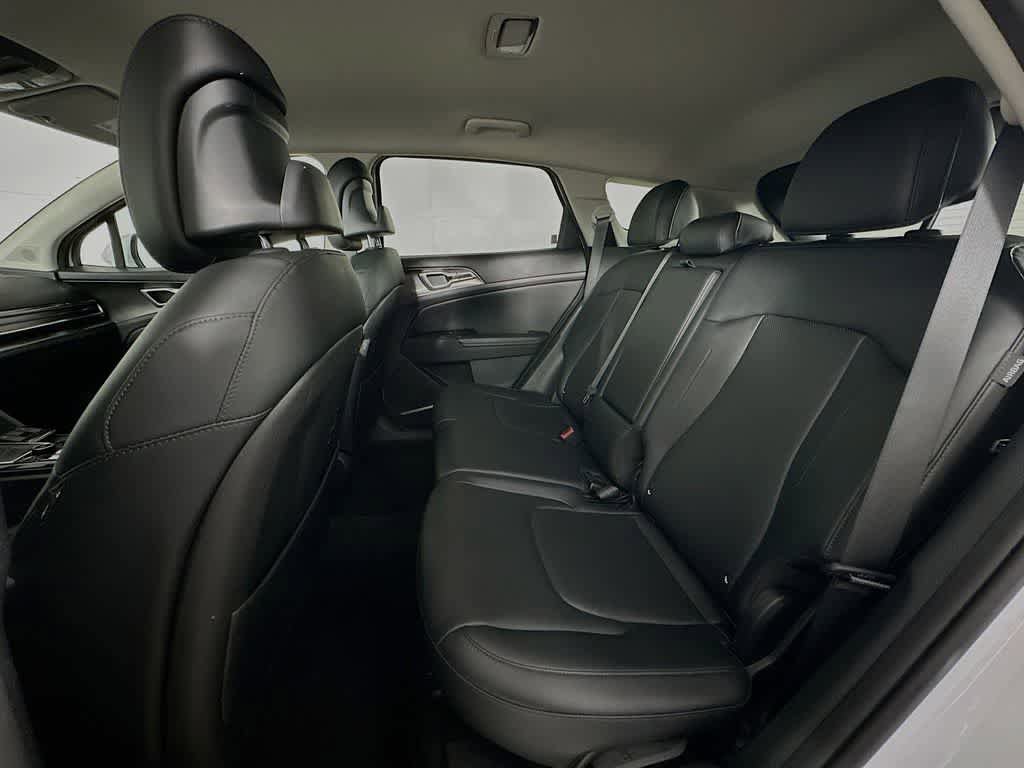 Used 2024 Kia Sportage EX FWD image 14
