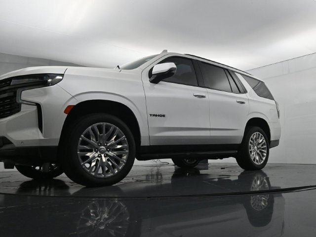 Used 2024 Chevrolet Tahoe RST w/ Luxury Package AWD/4WD image 31
