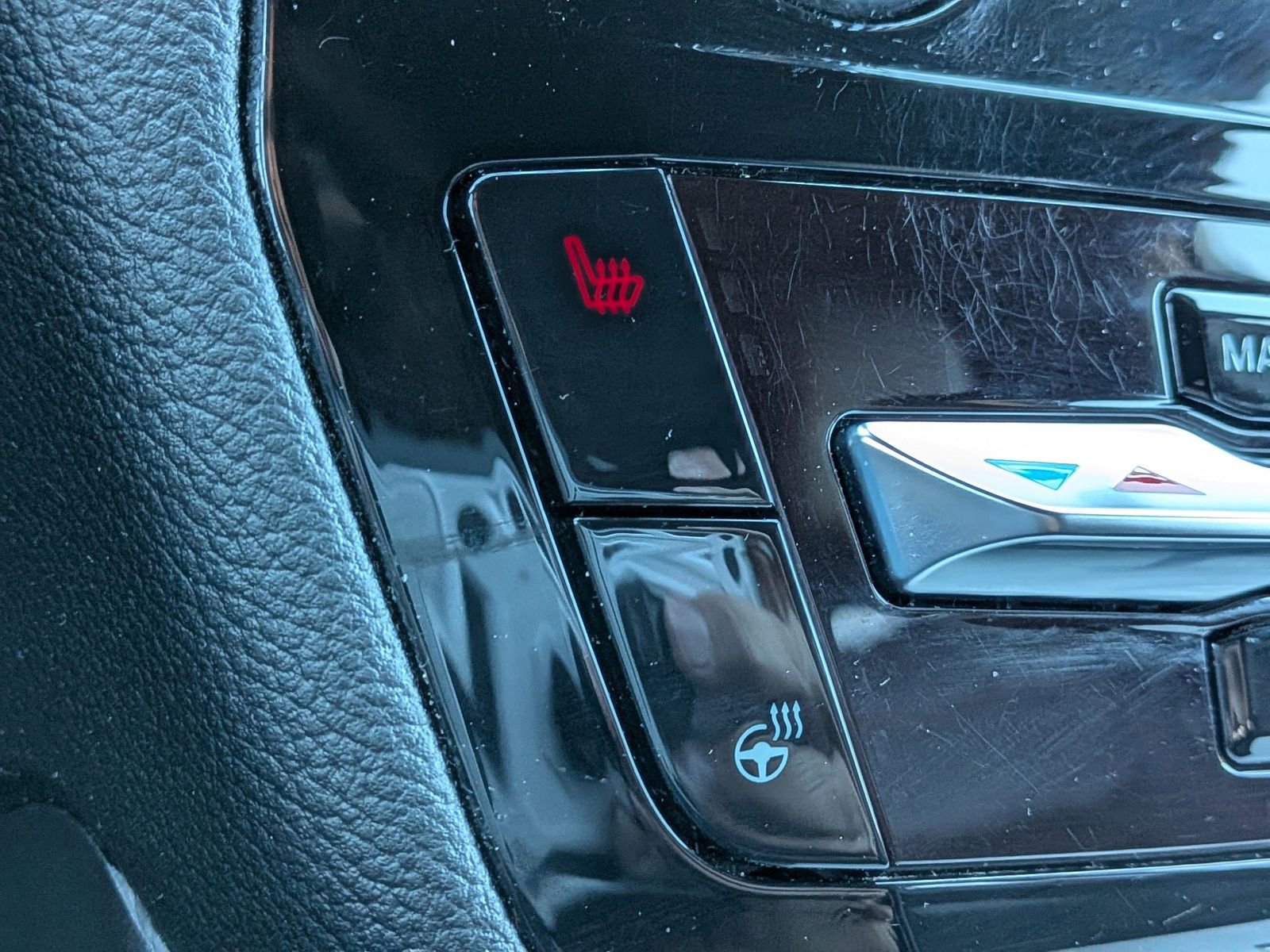 Certified 2023 Ford Explorer ST-Line w/ Class IV Trailer Tow Package image 27