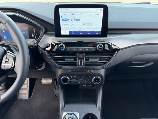 Certified 2023 Ford Escape Active AWD/4WD image 25
