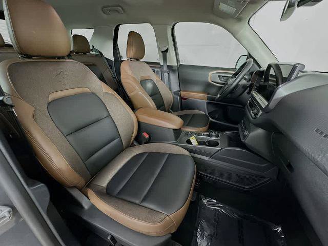 Certified 2025 Ford Bronco Sport Outer Banks w/ Outer Banks Tech Package+ AWD/4WD image 15