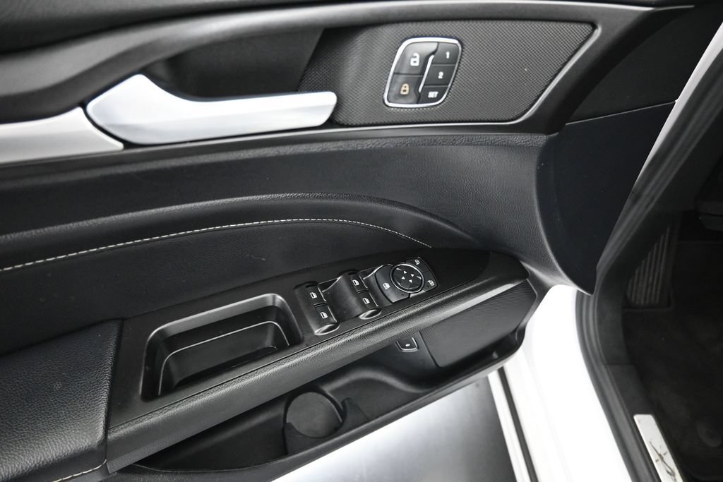 Certified 2019 Ford Fusion Energi Titanium FWD image 14