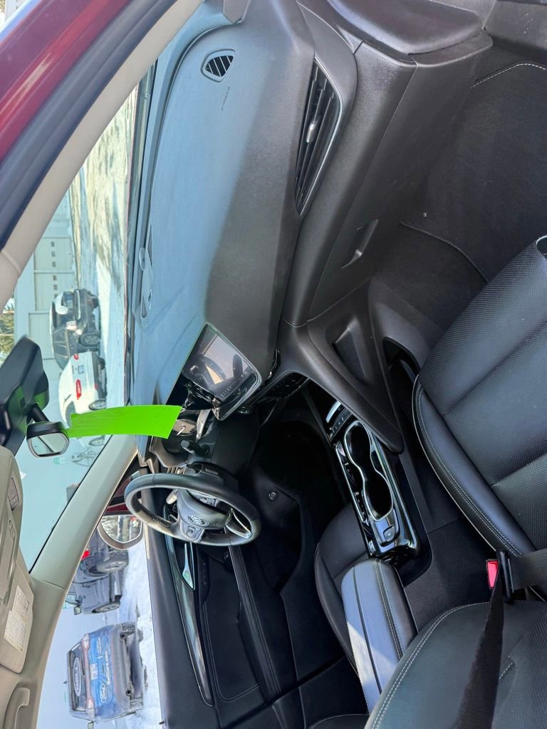 Used 2023 Buick Envision Essence image 14