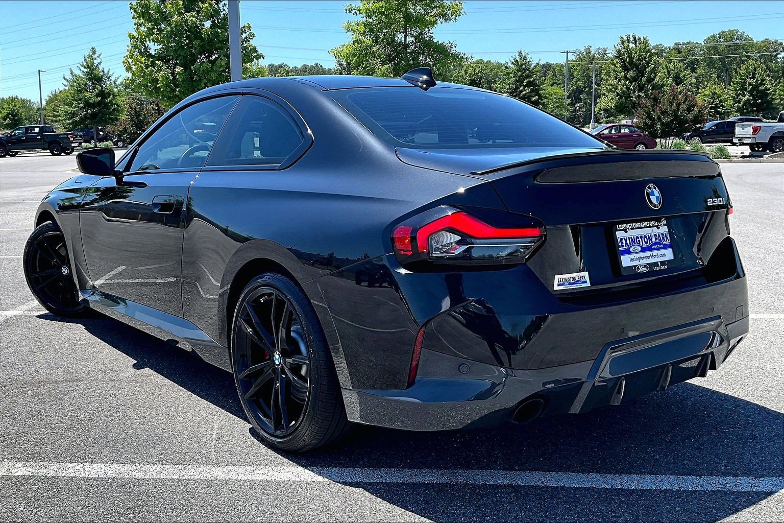 Used 2022 BMW 230i Coupe w/ Premium Package RWD image 6