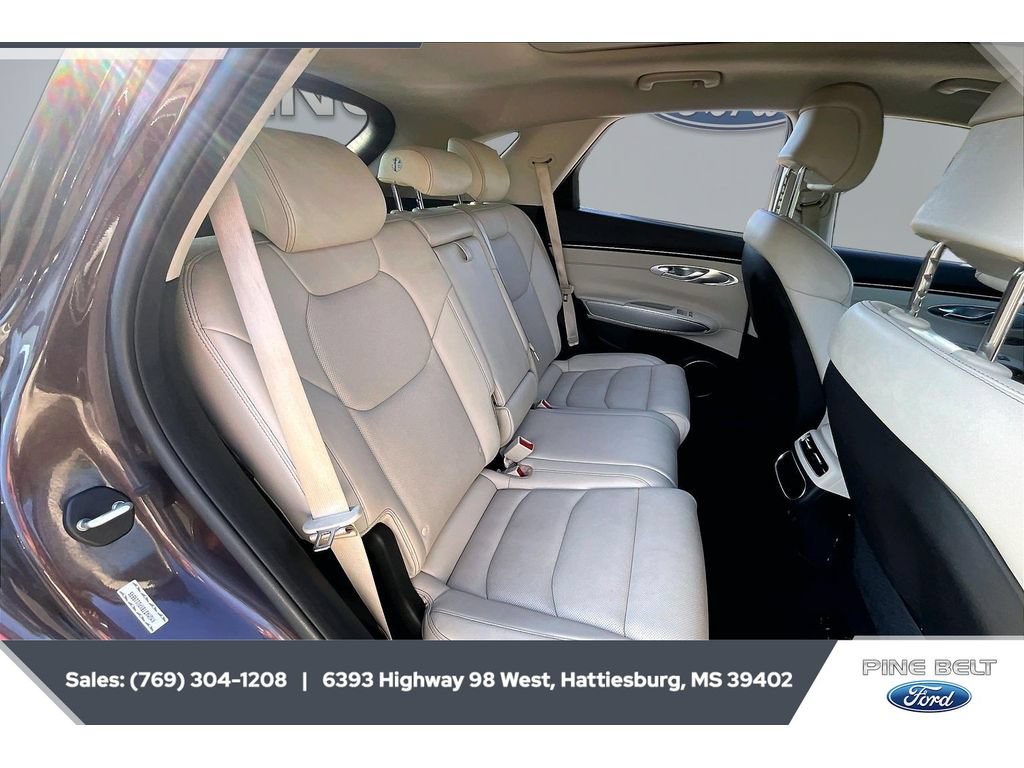 Used 2023 Genesis GV70 2.5T w/ Select Package AWD/4WD image 20