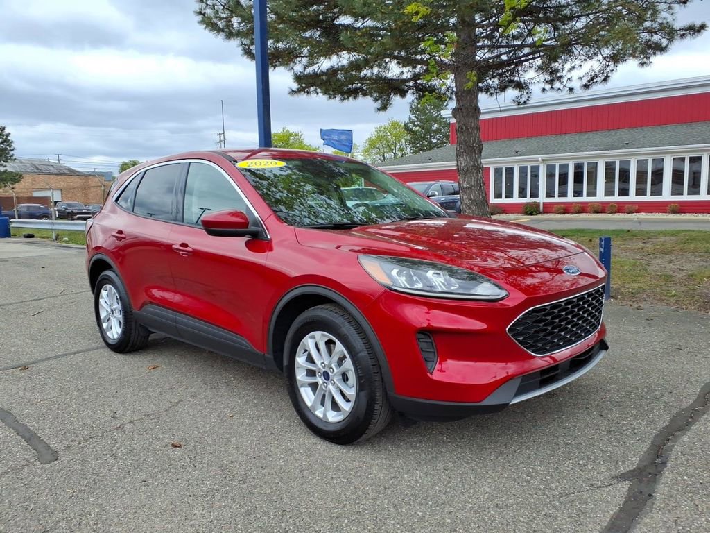 Certified 2020 Ford Escape SE AWD/4WD image 3