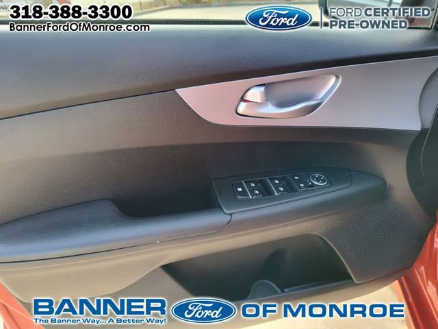 Used 2023 Kia Forte LXS w/ LXS Technology Package image 13