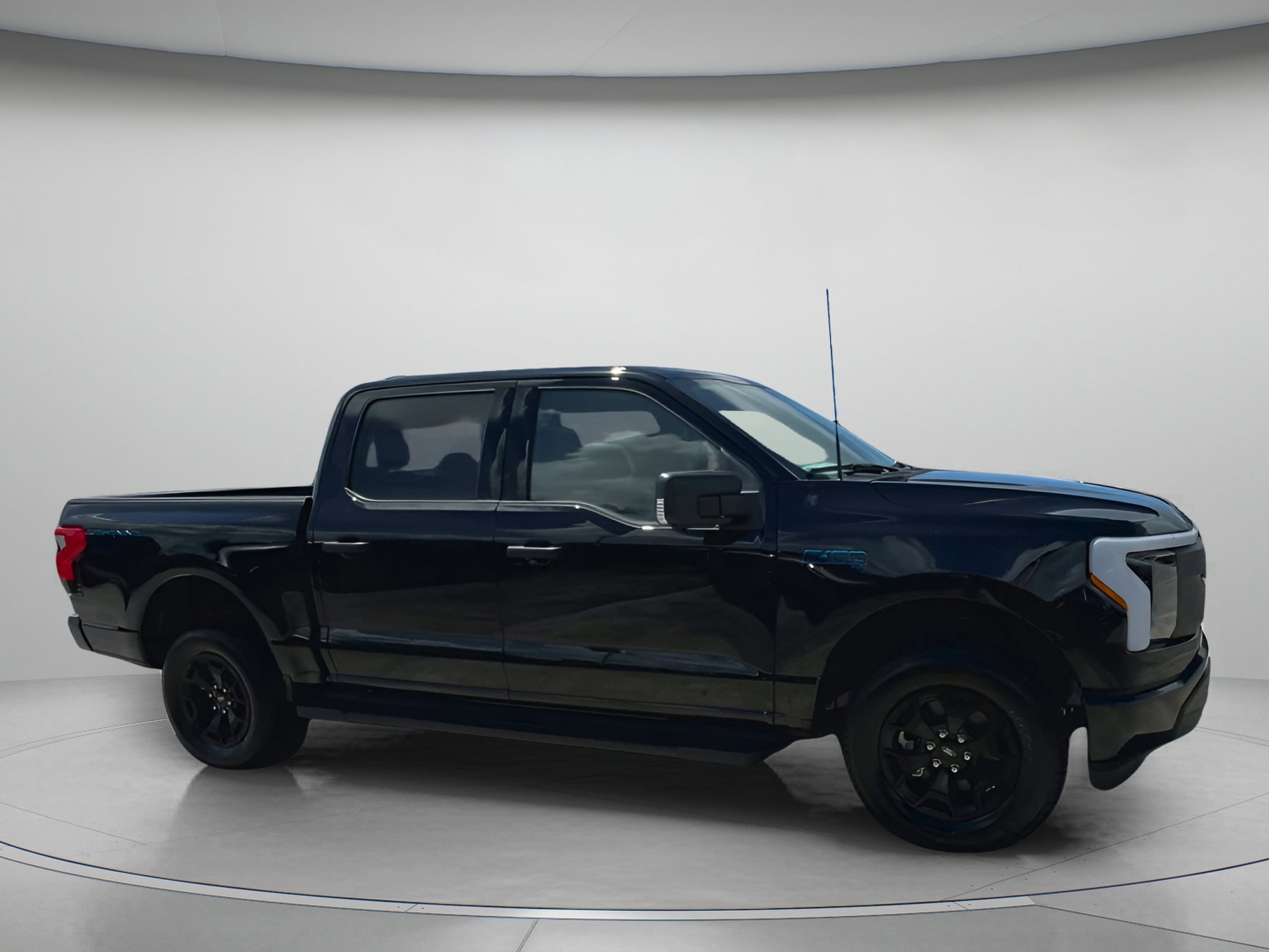 Certified 2025 Ford F150 Lightning XLT image 27