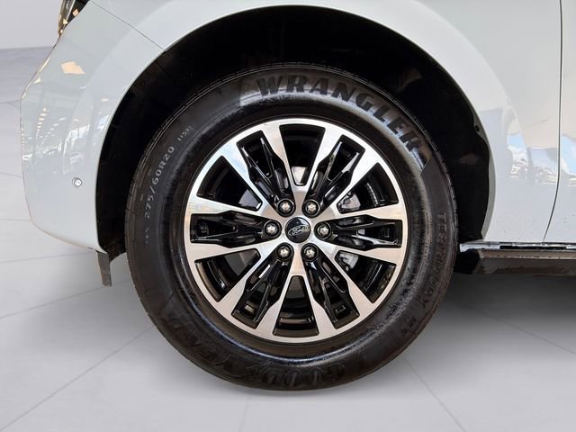 Certified 2025 Ford Expedition Platinum AWD/4WD image 9