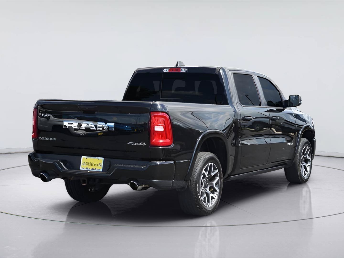 Used 2025 RAM 1500 Laramie w/ Laramie Southwest Edition AWD/4WD image 6