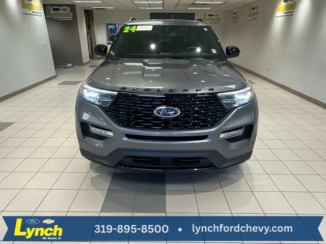 Certified 2024 Ford Explorer ST-Line w/ Class IV Trailer Tow Package AWD/4WD image 32