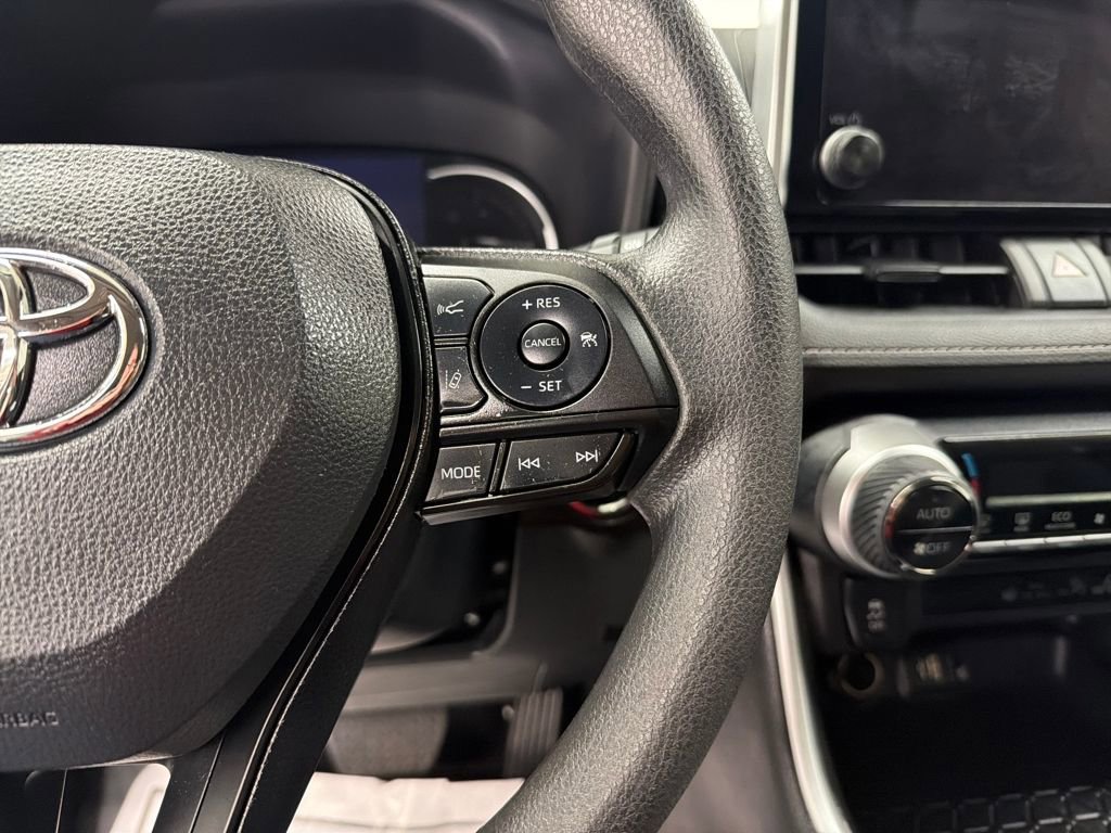 Used 2023 Toyota RAV4 XLE image 20