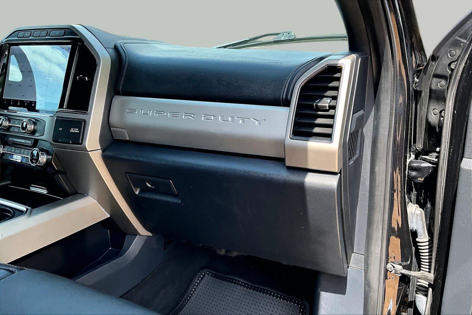 Certified 2022 Ford F250 Lariat w/ Lariat Ultimate Package AWD/4WD image 19