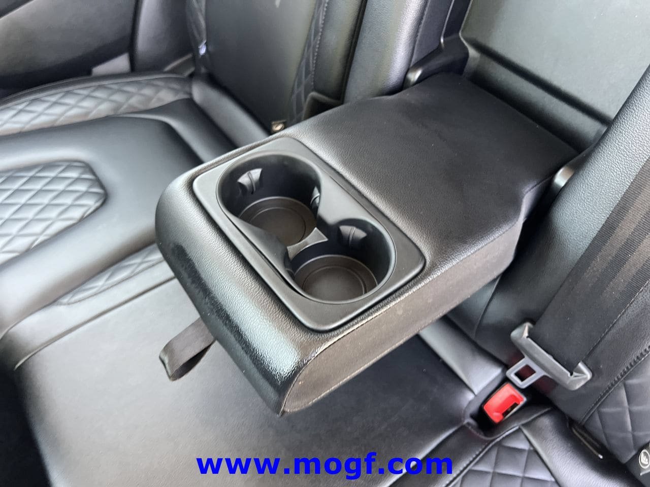 Certified 2024 Ford Edge Titanium AWD/4WD image 22