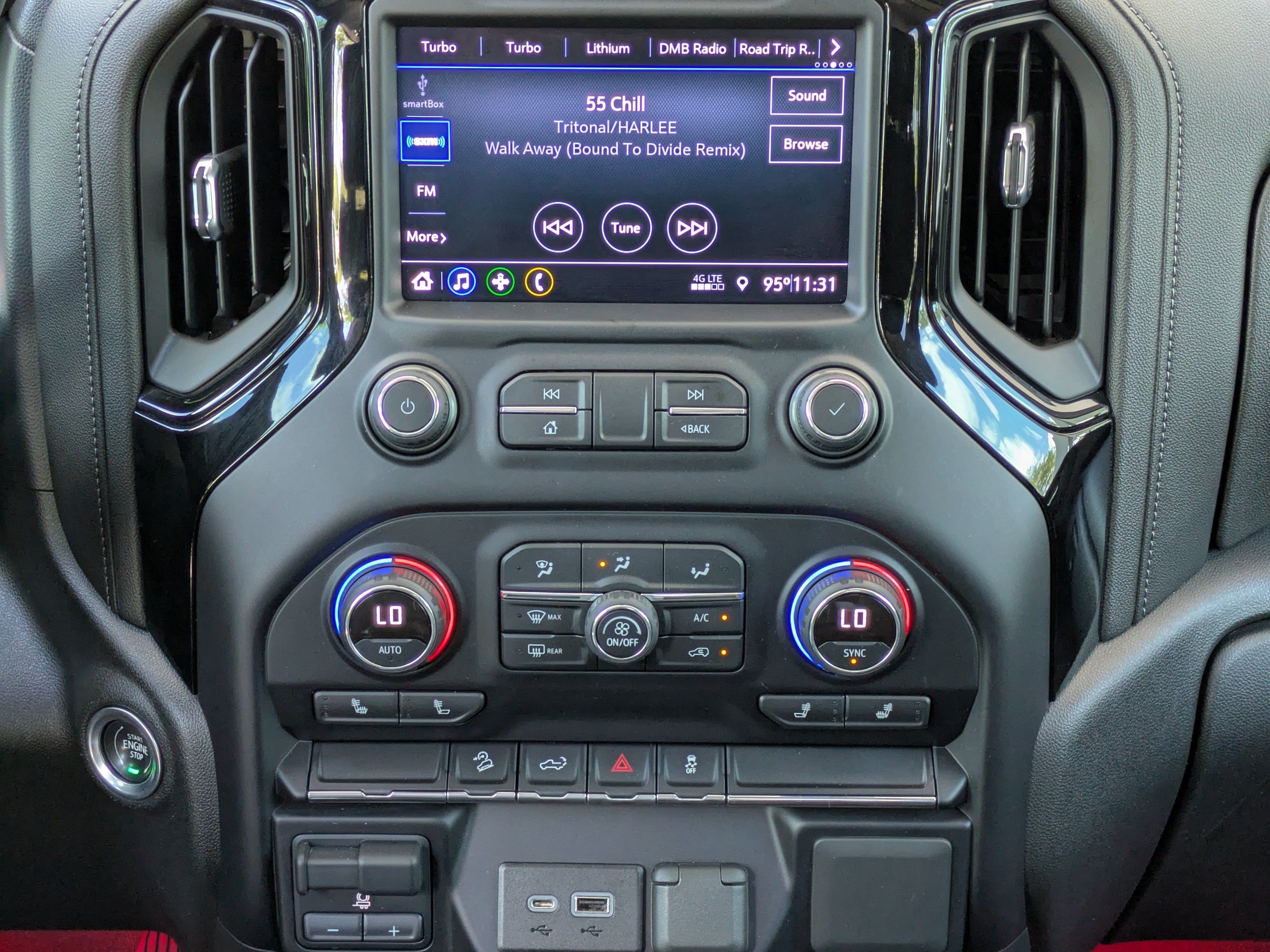 Used 2021 Chevrolet Silverado 1500 RST AWD/4WD image 19