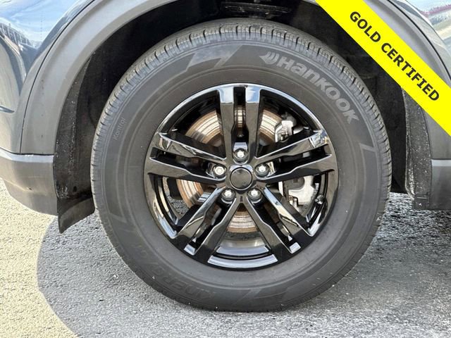 Certified 2024 Ford Explorer XLT w/ Equipment Group 202A image 6