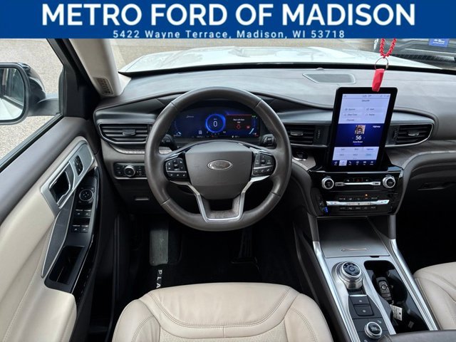 Certified 2023 Ford Explorer Platinum w/ Technology Package AWD/4WD image 14