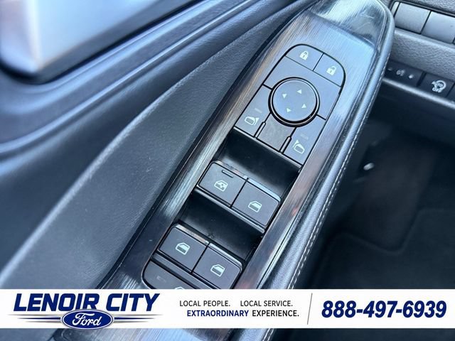 Used 2024 Nissan Rogue SV FWD image 18