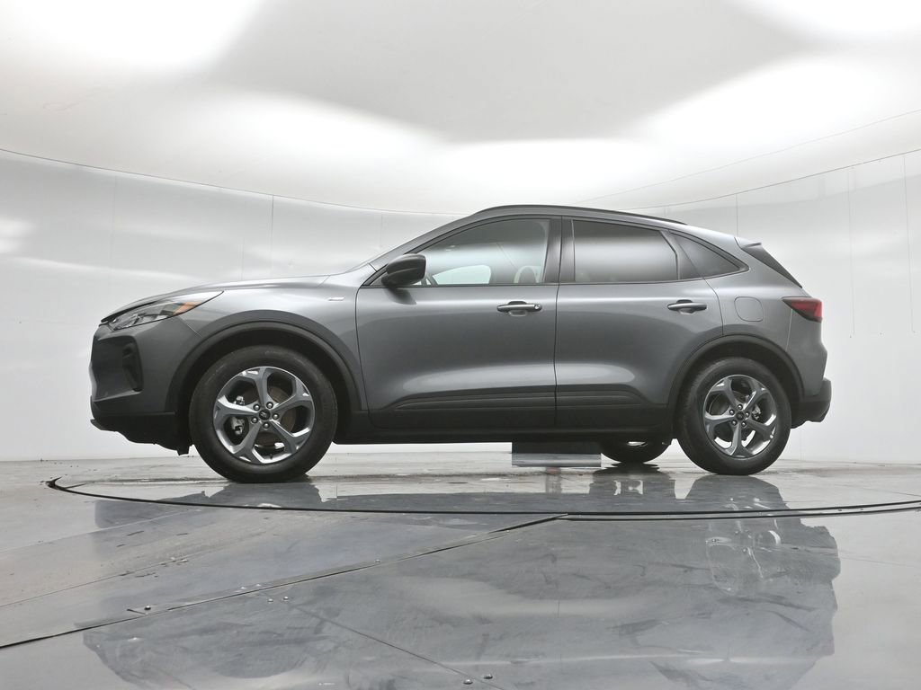 Certified 2025 Ford Escape ST-Line image 22