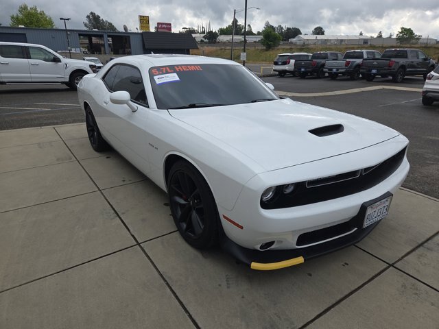 Used 2020 Dodge Challenger R/T w/ Performance Handling Group RWD image 7